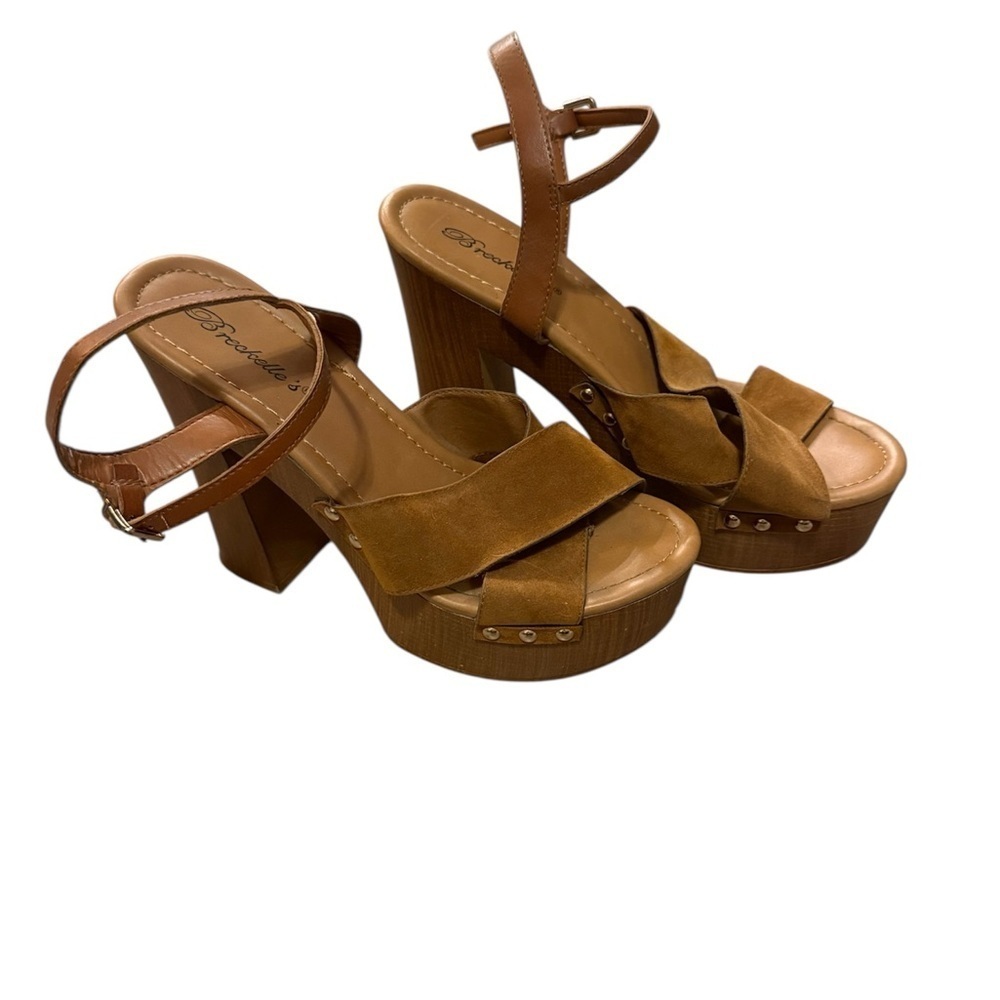 Breckelles Tan Platform Mules - Picture 3 of 7
